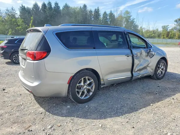 2C4RC1GG8KR552040 — 2019 Chrysler Pacifica, фото 3 с аукциона Copart 13.10.2026, Боковая часть