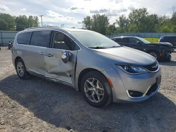 2C4RC1GG8KR552040 — 2019 Chrysler Pacifica, фото 4 с аукциона Copart 13.10.2026, Боковая часть