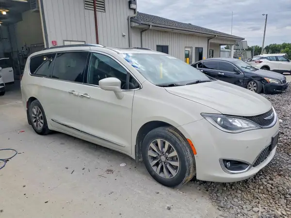 2C4RC1EG0KR746032 — 2019 Chrysler Pacifica, фото 4 с аукциона Copart 13.10.2026, Механические повреждения