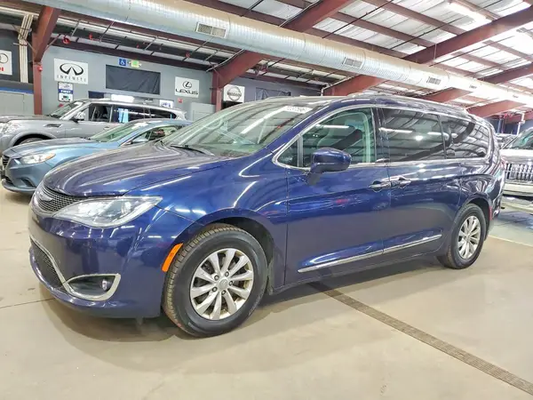 2C4RC1BG6KR603543 — 2019 Chrysler Pacifica, Мелкие вмятины и царапины (Minor Dent/Scratches), фото до ремонта