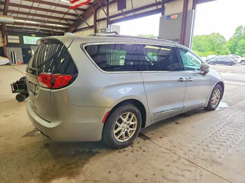2020 Chrysler Pacifica VIN 2C4RC1BG8LR276905 фото 3