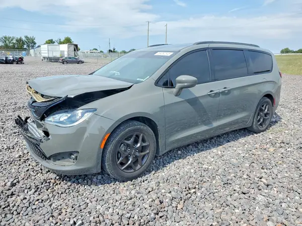2C4RC1EG2LR233107 — 2020 Chrysler Pacifica, Передняя часть (Front End), фото до ремонта