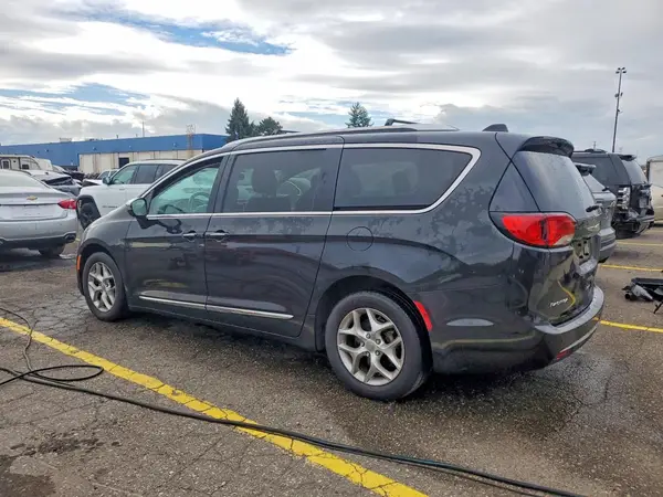 2C4RC1GG9LR121658 — 2020 Chrysler Pacifica, фото 2 с аукциона Copart 13.10.2026, Задняя часть