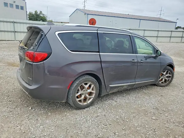 2C4RC1GG1LR184348 — 2020 Chrysler Pacifica, фото 3 с аукциона Copart, Подтопление