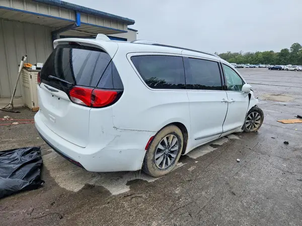 2C4RC1EG7LR149946 — 2020 Chrysler Pacifica, фото 3 с аукциона Copart, Передняя часть
