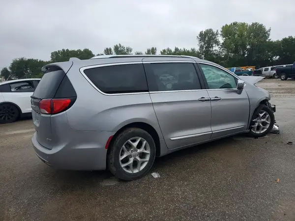 2C4RC1GG3LR144319 — 2020 Chrysler Pacifica, фото 3 с аукциона Copart, Передняя часть