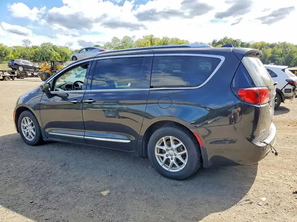 2C4RC1BG1LR106465 — 2020 Chrysler Pacifica, фото 2 с аукциона Copart, Мелкие вмятины и царапины