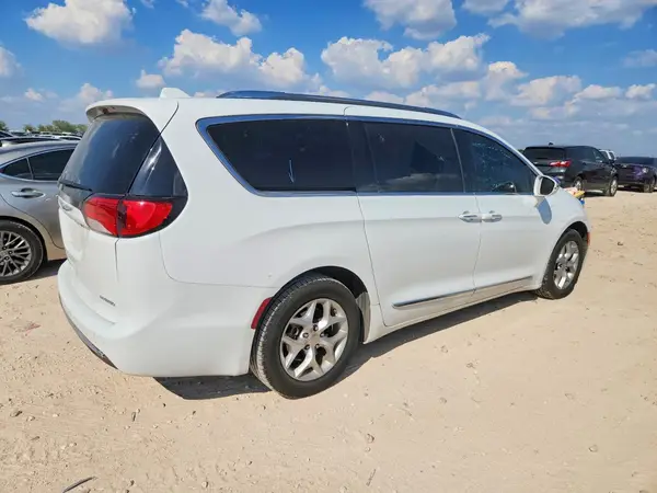 2C4RC1GG2LR171723 — 2020 Chrysler Pacifica, фото 3 с аукциона Copart, Град