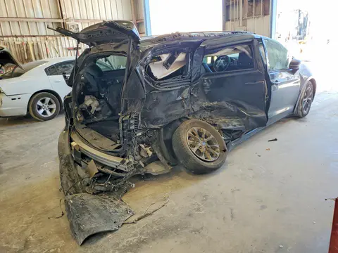 2021 Chrysler Pacifica VIN 2C4RC3GGXMR581666 фото 3