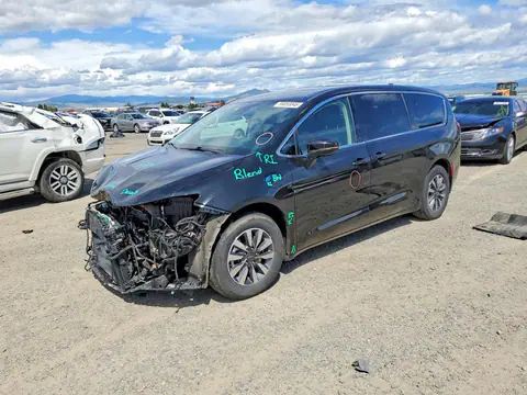 2C4RC1L74NR156181 — 2022 Chrysler Pacifica, Передняя часть (Front End), фото до ремонта