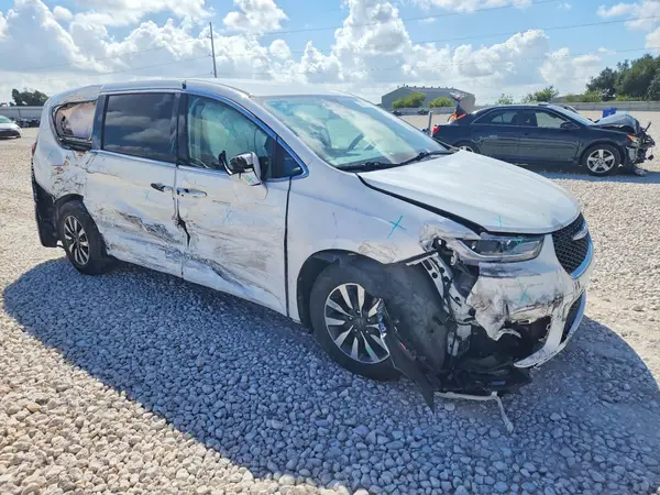 2C4RC1L79NR207321 — 2022 Chrysler Pacifica, фото 4 с аукциона Copart, Боковая часть
