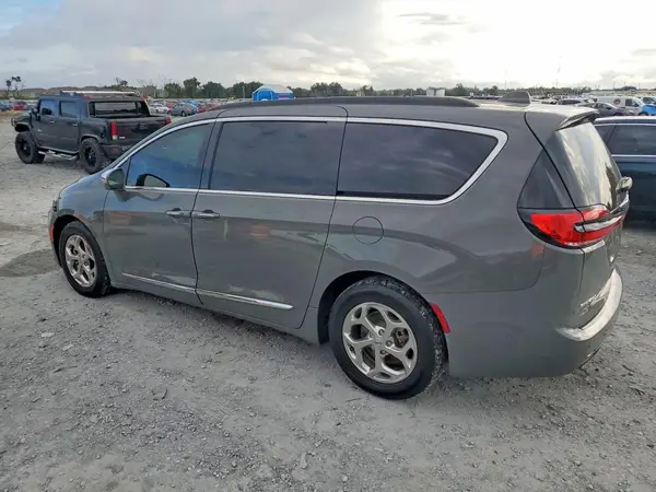 2C4RC1GG9NR110548 — 2022 Chrysler Pacifica, фото 2 с аукциона Copart, Передняя часть