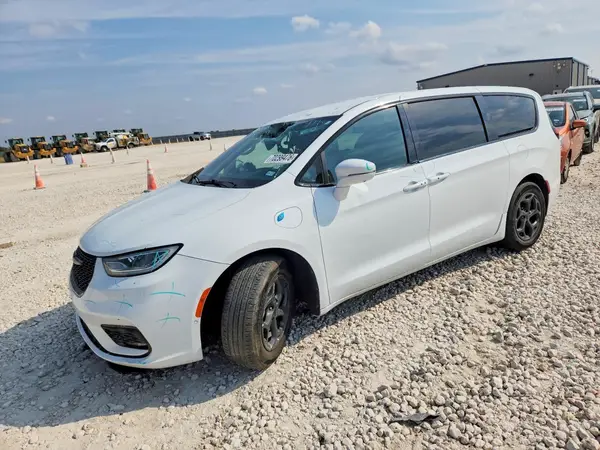 2C4RC1L77NR180071 — 2022 Chrysler Pacifica, Передняя часть (Front End), фото до ремонта