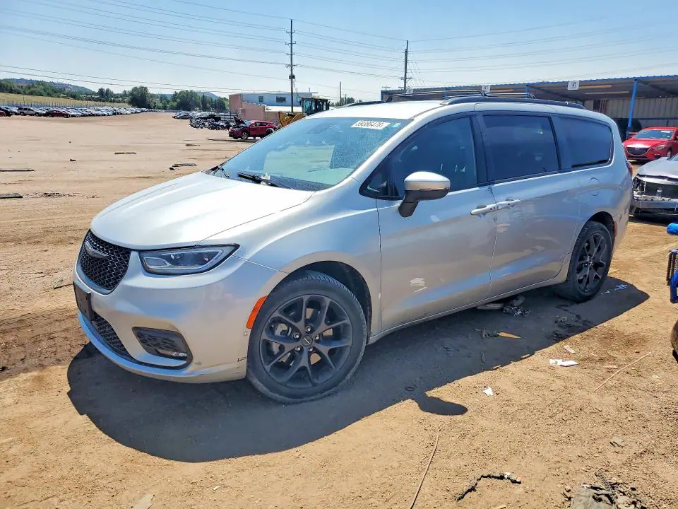 2C4RC3BGXPR545374 Chrysler Pacifica 2023 — повреждение Мелкие вмятины и царапины, фото до ремонта