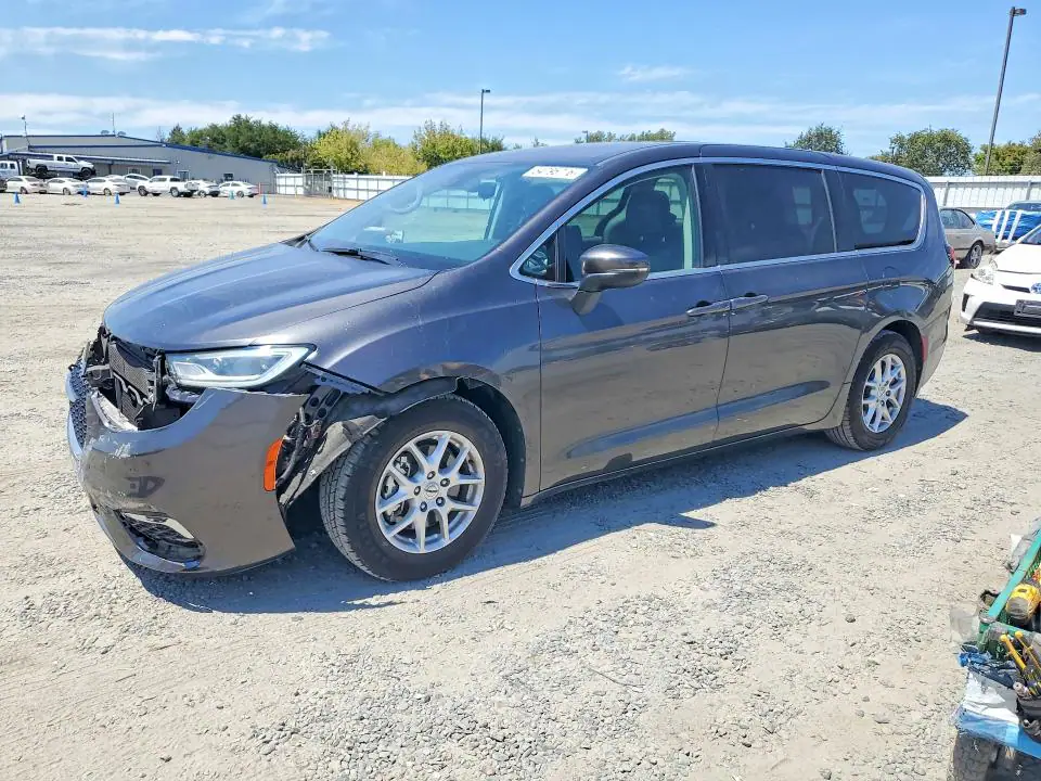 2C4RC1BG3PR529456 Chrysler Pacifica 2023 — повреждение Передняя часть, фото до ремонта