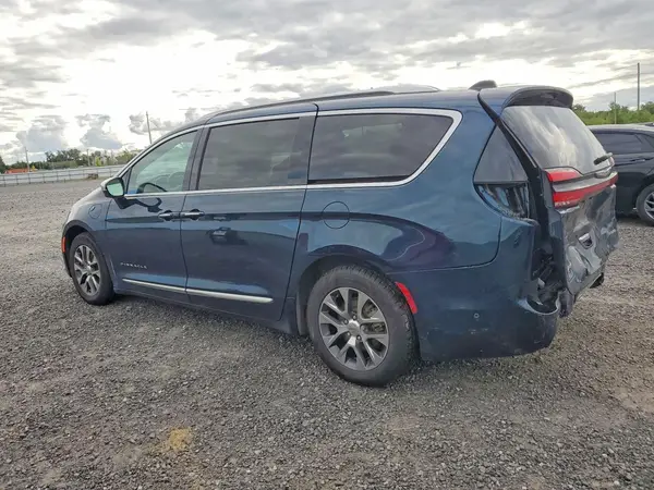 2C4RC1N73PR519103 — 2023 Chrysler Pacifica, фото 2 с аукциона Copart 08.10.2026, Задняя часть