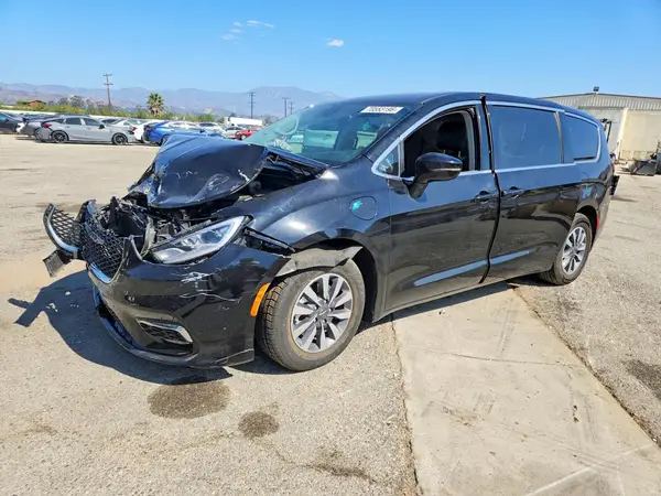 2C4RC1S70RR150143 — 2024 Chrysler Pacifica, Передняя часть (Front End), фото до ремонта