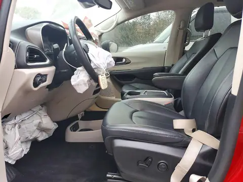 2C4RC3BG0RR204701 — 2024 Chrysler Pacifica, фото 7 с аукциона Copart, Сторона
