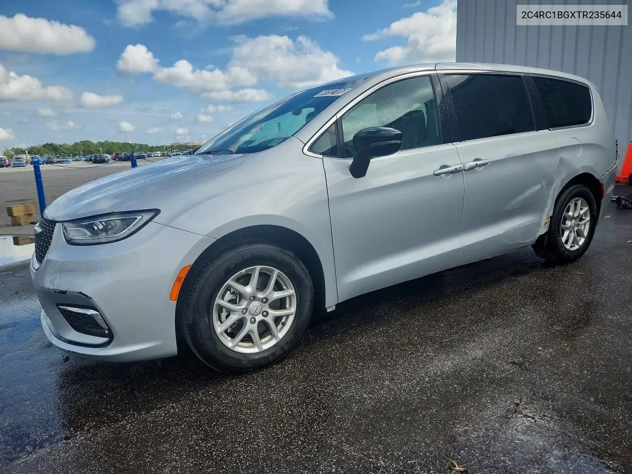 2026 Chrysler Pacifica Select VIN 2C4RC1BGXTR235644 фото 1