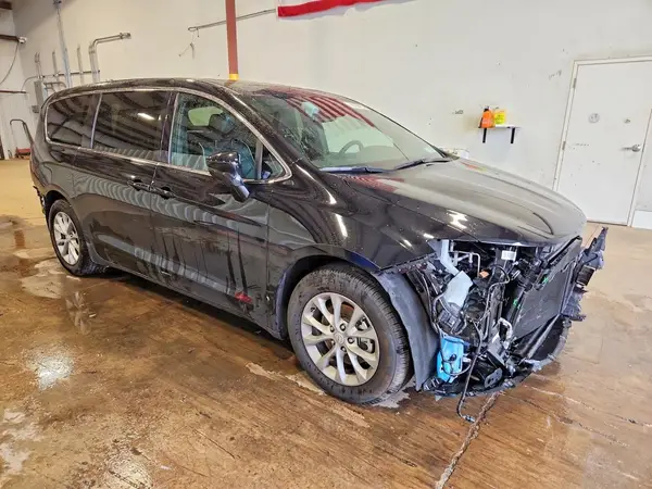 2C4RC1GG1TR250168 — 2026 Chrysler Pacifica, фото 4 с аукциона Copart 30.09.2026, Передняя часть
