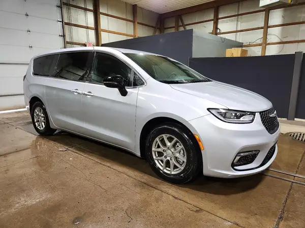 2C4RC1BG7TR252207 — 2026 Chrysler Pacifica, фото 4 с аукциона Copart 05.10.2026, Задняя часть