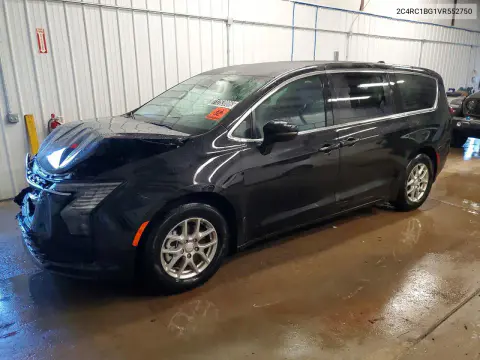 2C4RC1BG1VR552750 — 2027 Chrysler Pacifica, Передняя часть, фото до ремонта