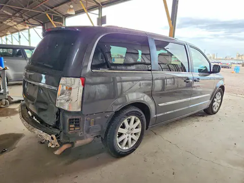 2015 Chrysler Town &amp; Country VIN 2C4RC1BG4FR717899 фото 3