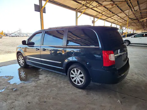2015 Chrysler Town &amp; Country VIN 2C4RC1BG4FR751695 фото 2