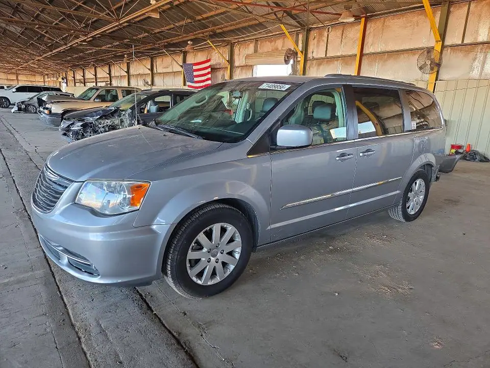 2C4RC1BG9FR673401 Chrysler Town &amp; Country 2015 — повреждение Задняя часть, фото до ремонта