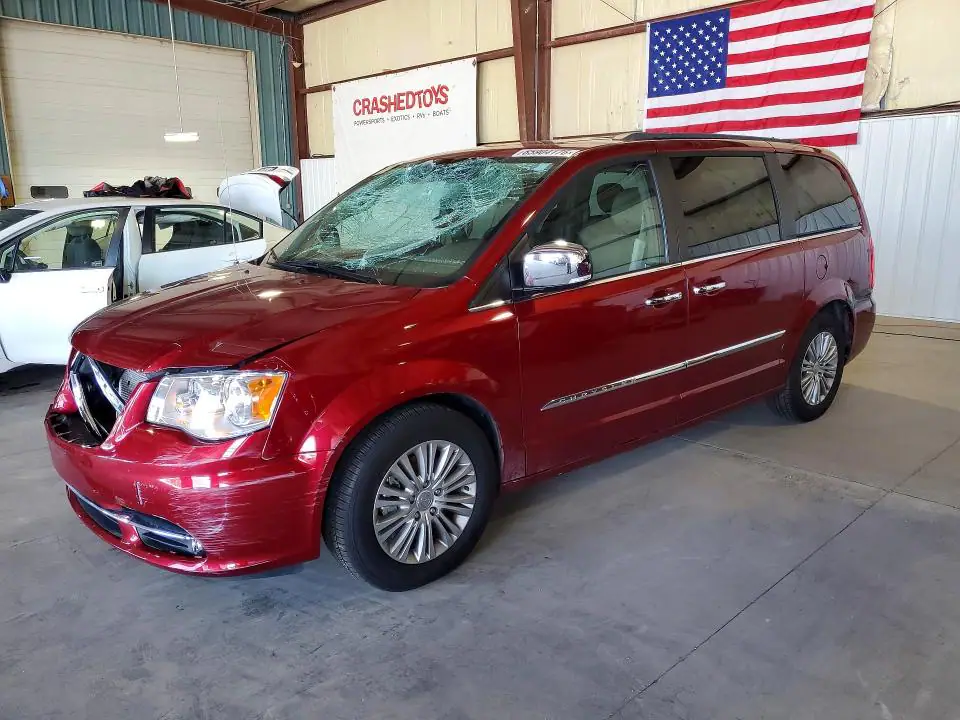 2C4RC1CG7GR188495 Chrysler Town &amp; Country 2016 — повреждение Передняя часть, фото до ремонта