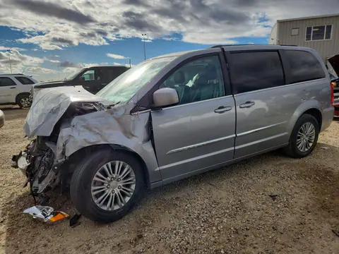 2C4RC1CG0GR215200 — 2016 Chrysler Town &amp; Country, Передняя часть (Front End), фото до ремонта