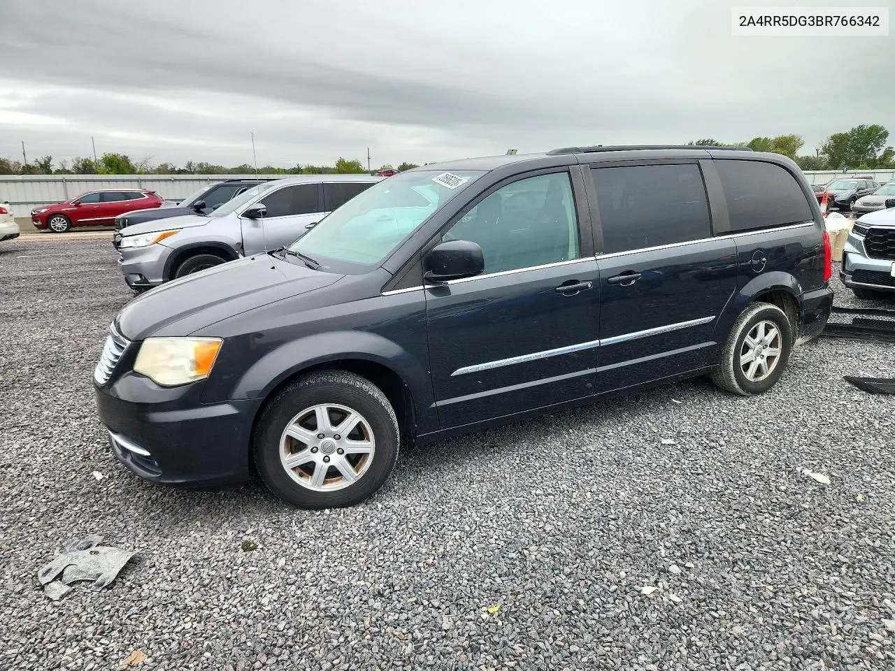 2A4RR5DG3BR766342 Chrysler TOWN & Country 2011 — повреждение Град, фото до ремонта