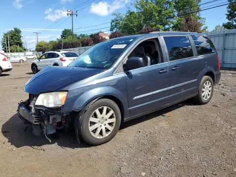 2C4RC1BG3DR605933 — 2013 Chrysler TOWN & Country, Передняя часть (Front End), фото до ремонта