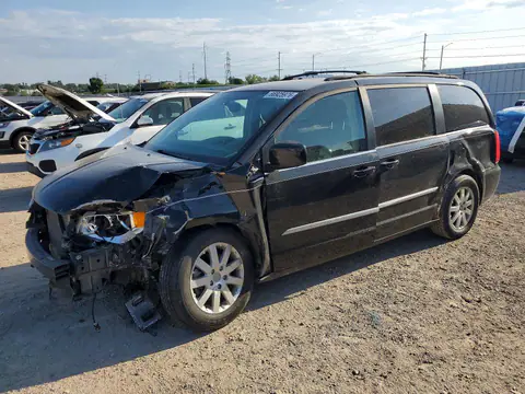 2C4RC1BG7ER133821 — 2014 Chrysler TOWN & Country, Передняя часть, фото до ремонта