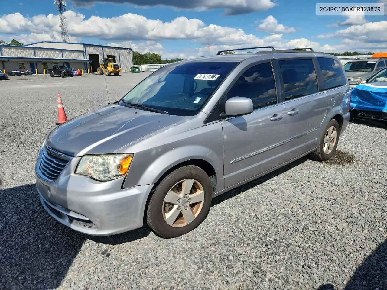 2C4RC1BGXER123879 Chrysler TOWN & Country 2014 — повреждение Естественный износ, фото до ремонта