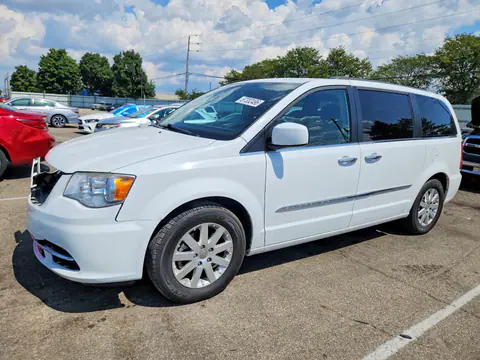2C4RC1BG6FR535105 — 2015 Chrysler TOWN & Country, Передняя часть (Front End), фото до ремонта