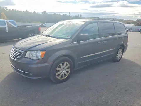 2C4RC1BG5FR617813 — 2015 Chrysler TOWN & Country, Задняя часть (Rear End), фото до ремонта