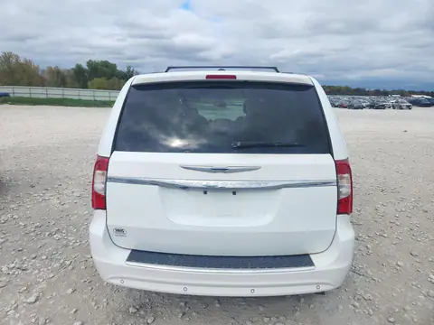2C4RC1CGXFR742885 — 2015 Chrysler TOWN & Country, Передняя часть, фото до ремонта