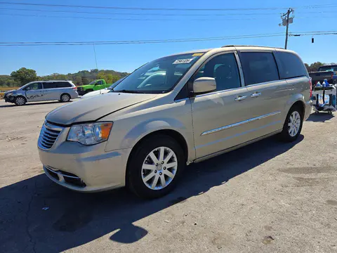 2C4RC1BGXFR562615 — 2015 Chrysler TOWN & Country, Естественный износ, фото до ремонта