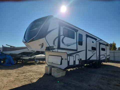 2025 COACH BROOKSTONE VIN 5ZT3BKZB4SA331814 фото 2