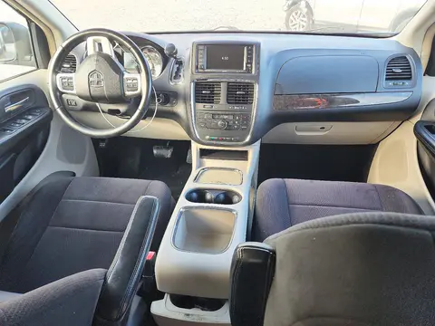 2011 Dodge Grand Caravan Crew VIN 2D4RN5DG3BR733068 фото 8