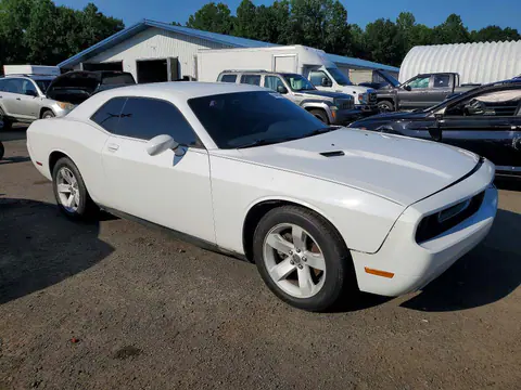 2014 Dodge Challenger VIN 2C3CDYAG4EH127109 фото 4