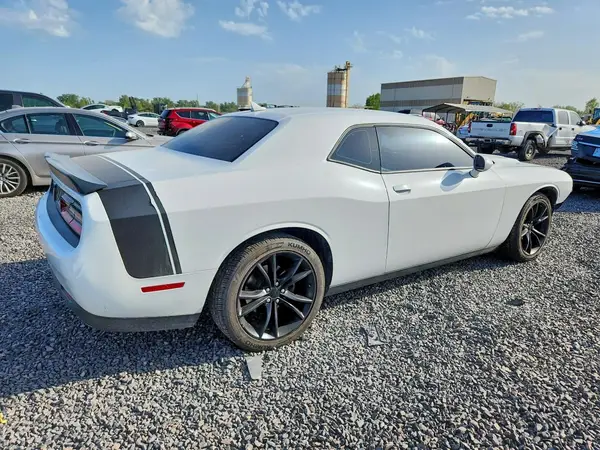 2C3CDZAGXGH120545 — 2016 Dodge Challenger, фото 3 с аукциона Copart, Передняя часть