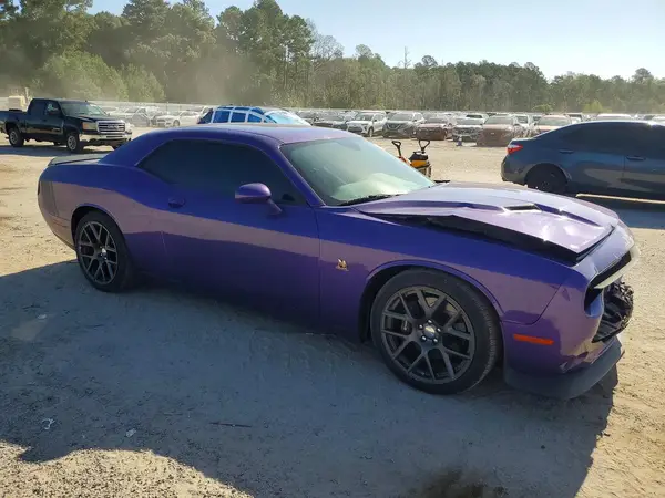 2C3CDZFJ9GH195371 — 2016 Dodge Challenger, фото 4 с аукциона Copart, Передняя часть
