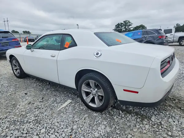 2C3CDZAG8HH501912 — 2017 Dodge Challenger, фото 2 с аукциона Copart, Передняя часть