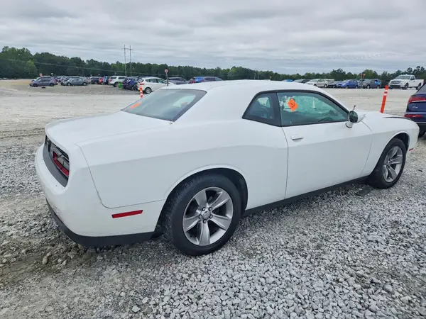 2C3CDZAG8HH501912 — 2017 Dodge Challenger, фото 3 с аукциона Copart, Передняя часть