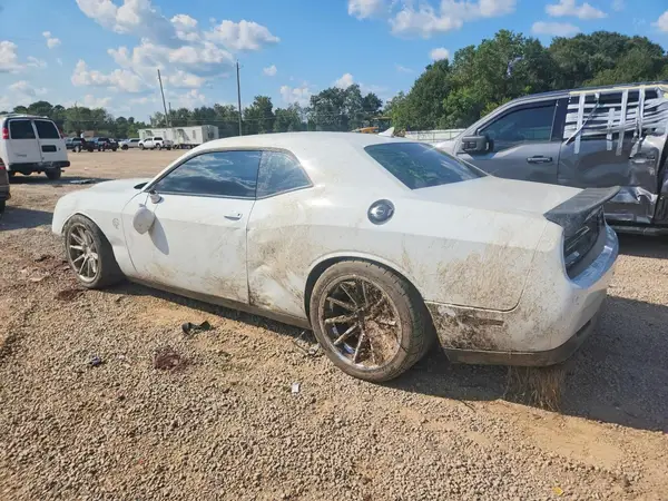 2C3CDZC90JH286353 — 2018 Dodge Challenger, фото 2 с аукциона Copart, Передняя часть