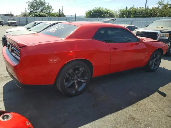 2C3CDZBT2JH244229 — 2018 Dodge Challenger, фото 3 с аукциона Copart, Передняя часть