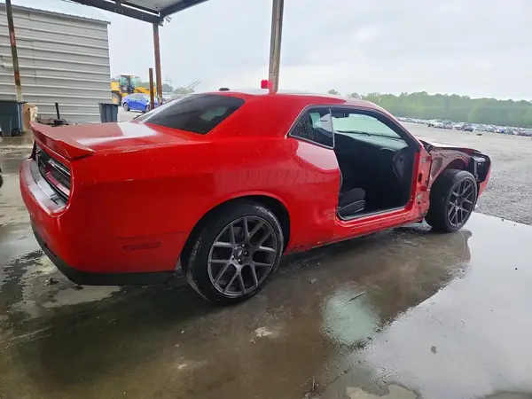 2C3CDZBT5KH747822 — 2019 Dodge Challenger, фото 3 с аукциона Copart, Боковая часть