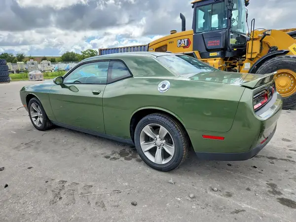 2C3CDZAG3KH560647 — 2019 Dodge Challenger, фото 2 с аукциона Copart, Мелкие вмятины и царапины